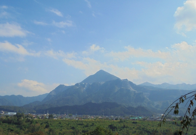 埼玉県秩父郡横瀬町の武甲山