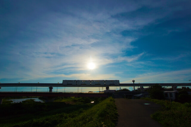 多摩市の多摩モノレール