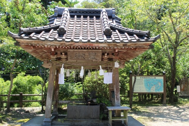 長南町笠森寺の手水舎