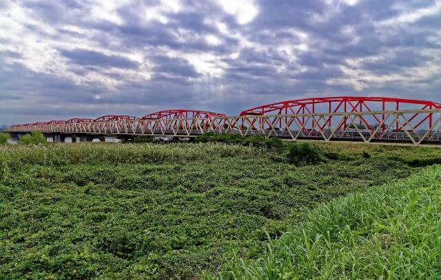千代田町の土手の風景