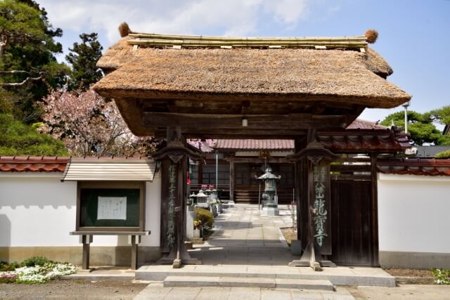 伊達市の八幡山 龍宝寺
