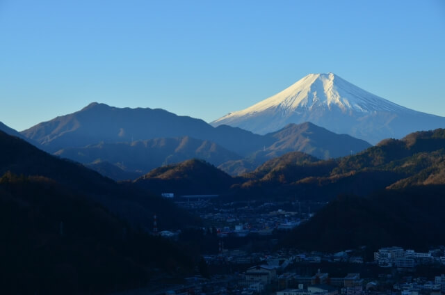 大月市岩殿山より望む富士山