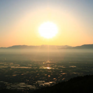 山形村 松本盆地の朝日