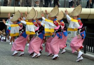 徳島発祥の阿波踊り