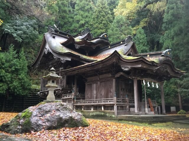 大瀧神社・岡太神社