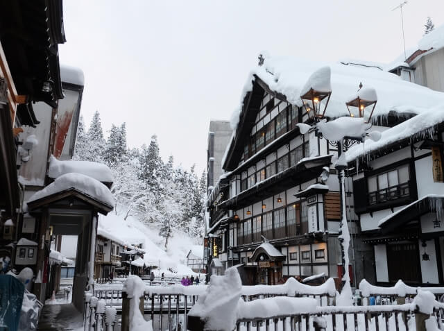 銀山温泉の雪景色