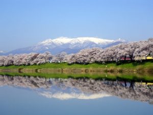 大河原町 白石川に映る逆さ蔵王