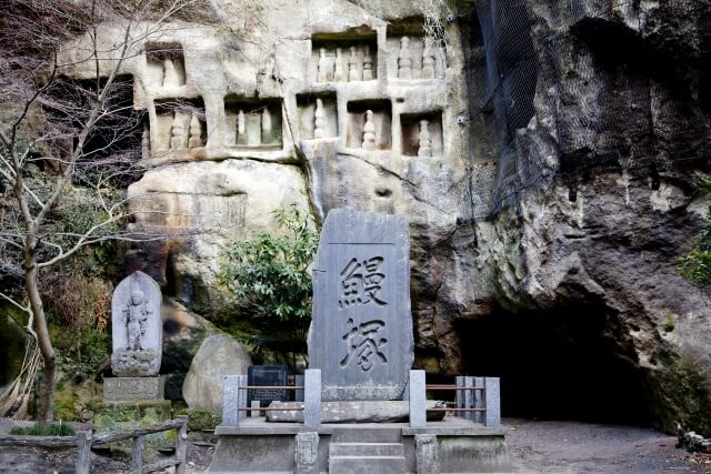 瑞巌寺の鰻塚 松島町